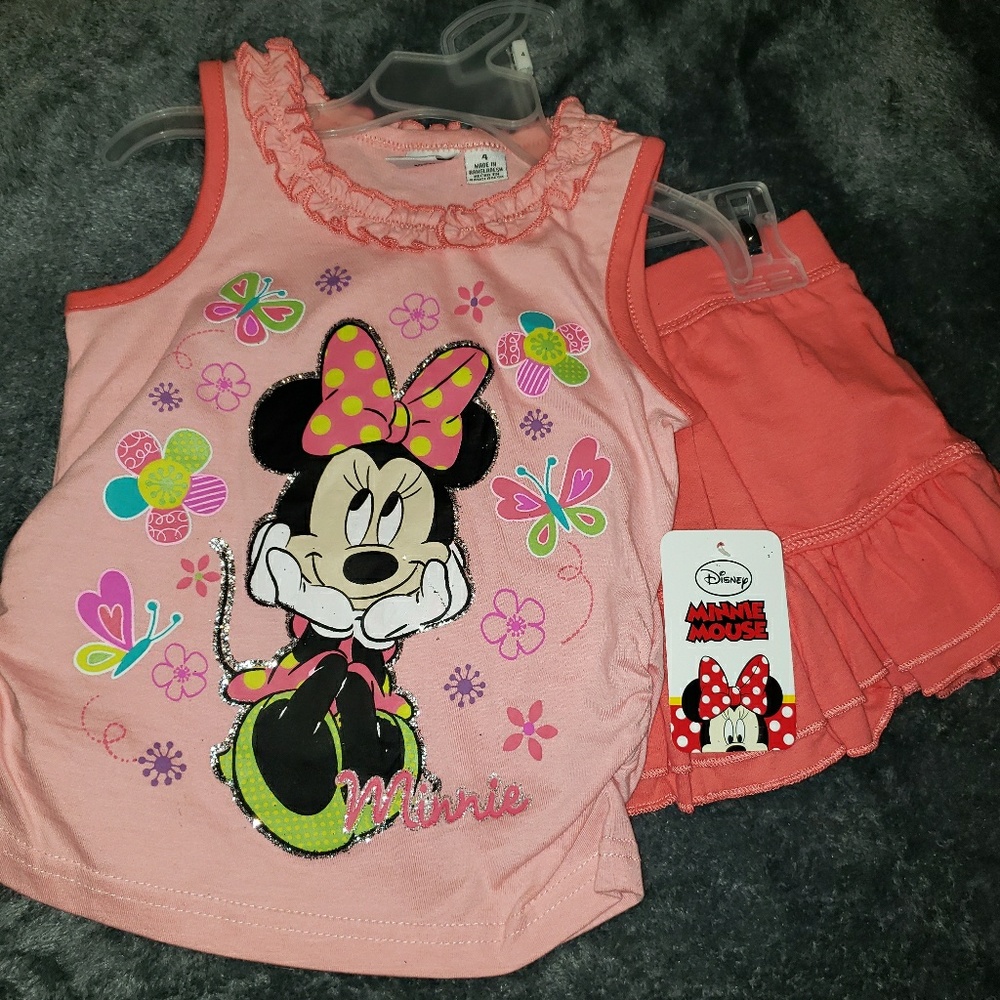 NWT ...Disney Skort Set..MINNIE MOUSE